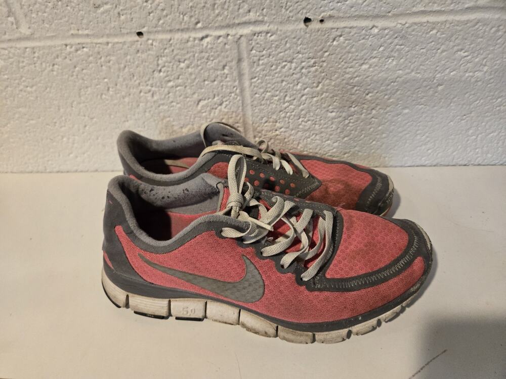 Nike Air Free 5.0 Womens 8 (2009) Pink/gray Used Fair Condition